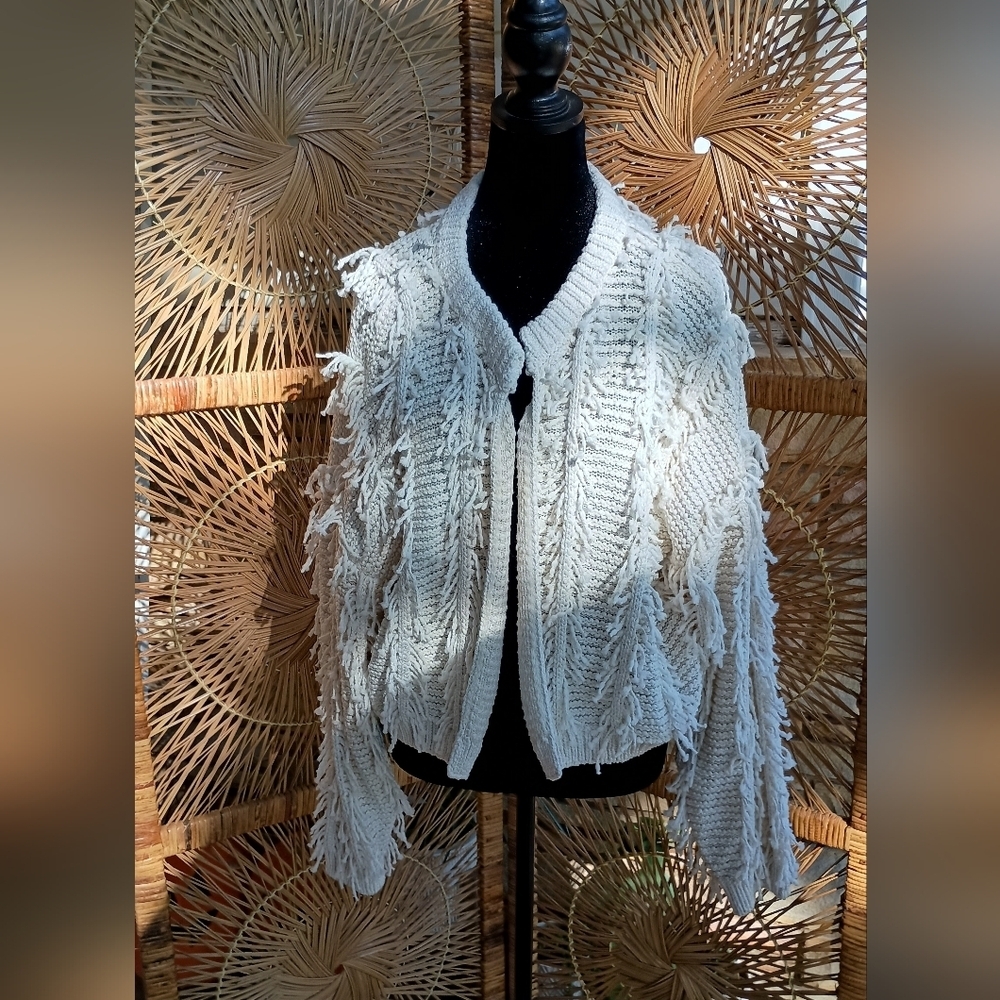 Generation K Fringed Cream Sweater_XL